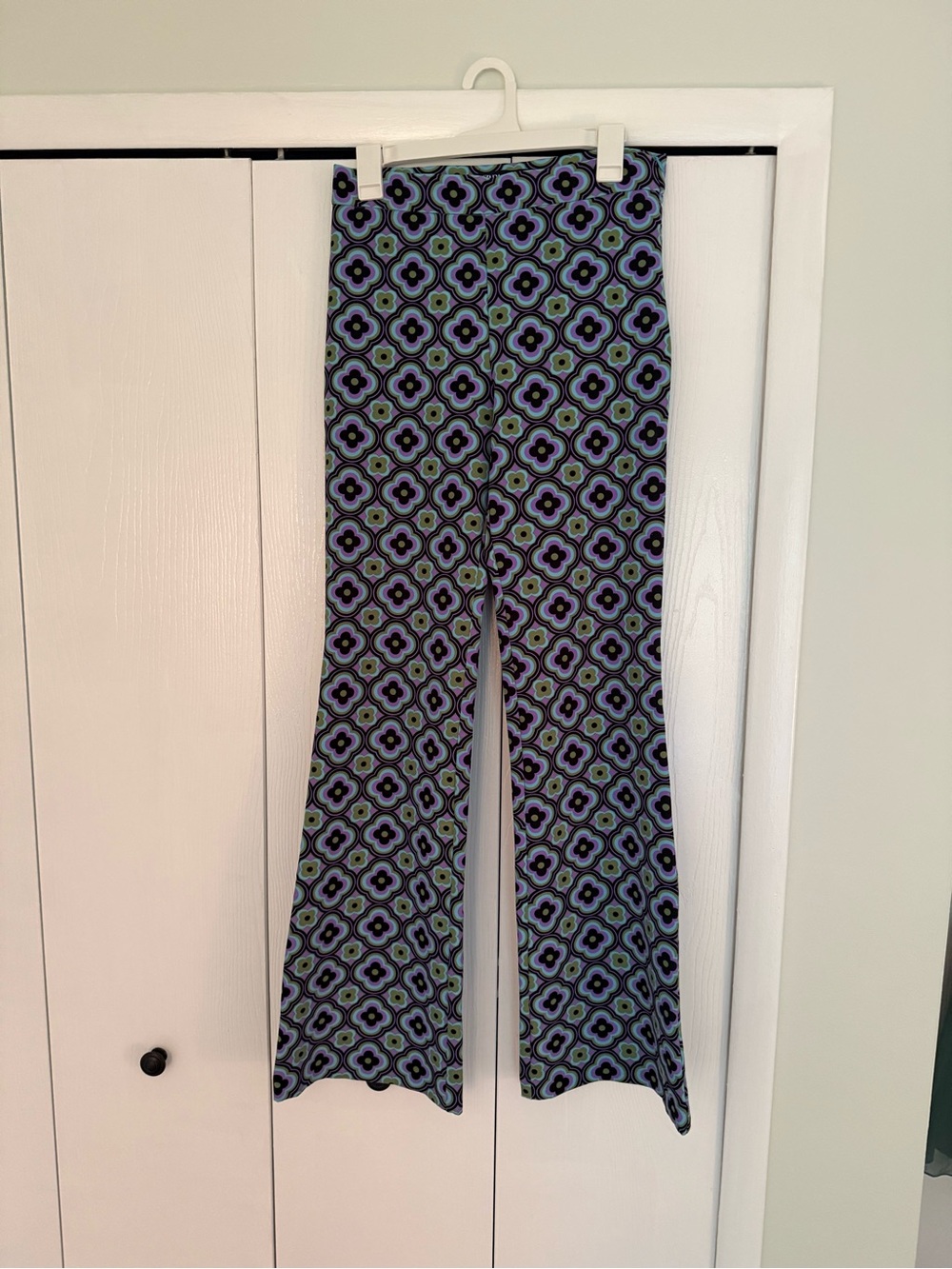 Zara Retro Flared Pants — Size Medium